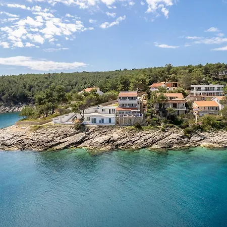 Beautiful Estate Da Noi With A Pool In Hvar * Basina