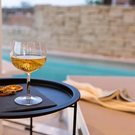 Beautiful Estate Da Noi With A Pool In Hvar *