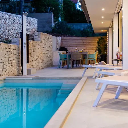 Beautiful Estate Da Noi With A Pool In Hvar * Basina
