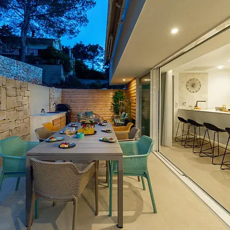 Beautiful Estate Da Noi With A Pool In Hvar * Basina